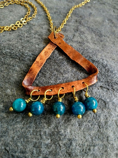 Hammered copper gemstone necklace